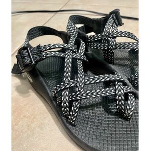 Chaco Women’s Boost Black size 5